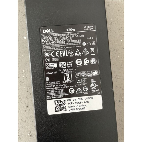 Dell D6000 Universal  Docking Station - Black - W/ 130W Power Adapter - Picture 6 of 10